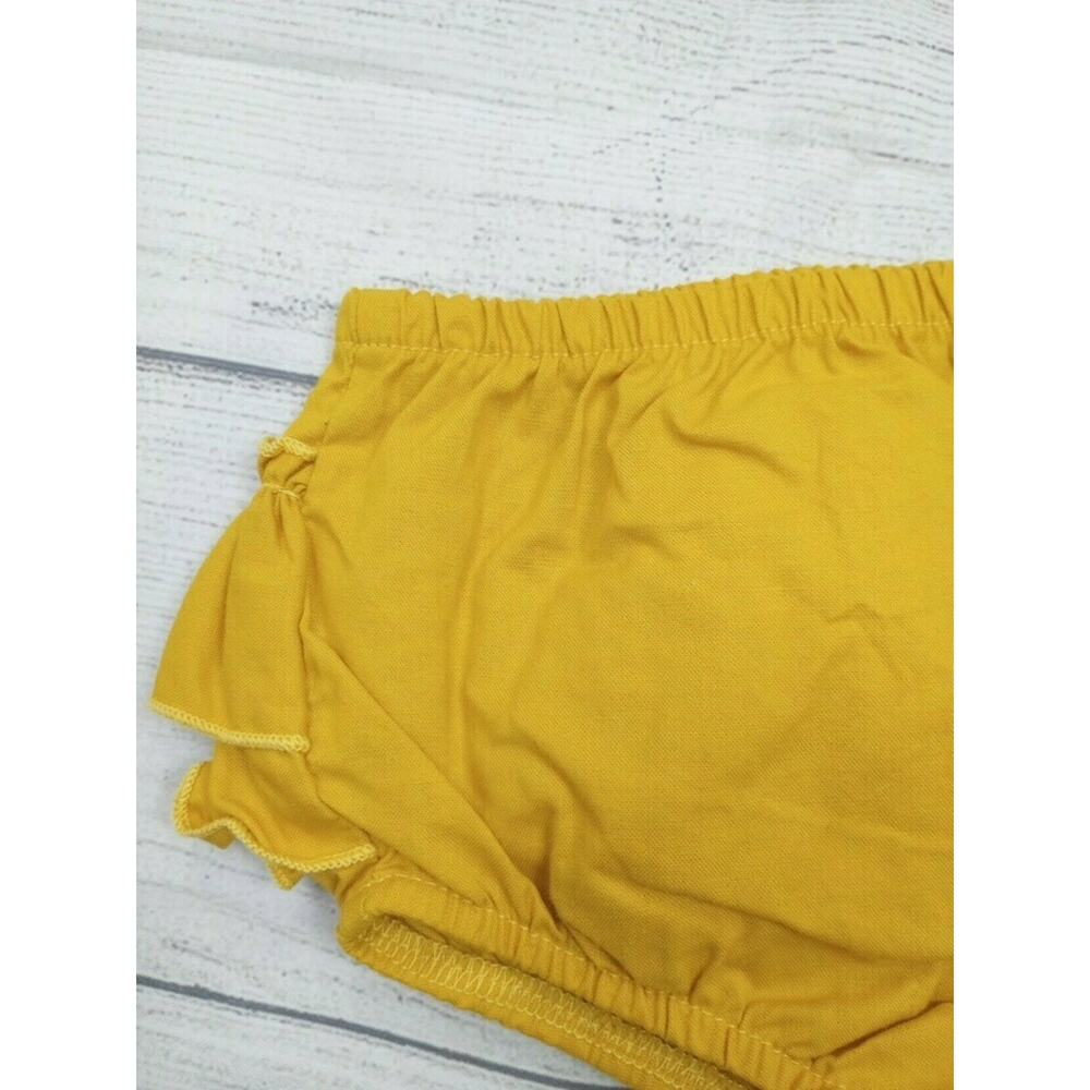 18m Ricrac & Ruffles Ruffled Gold Bloomer - Picture 2 of 5